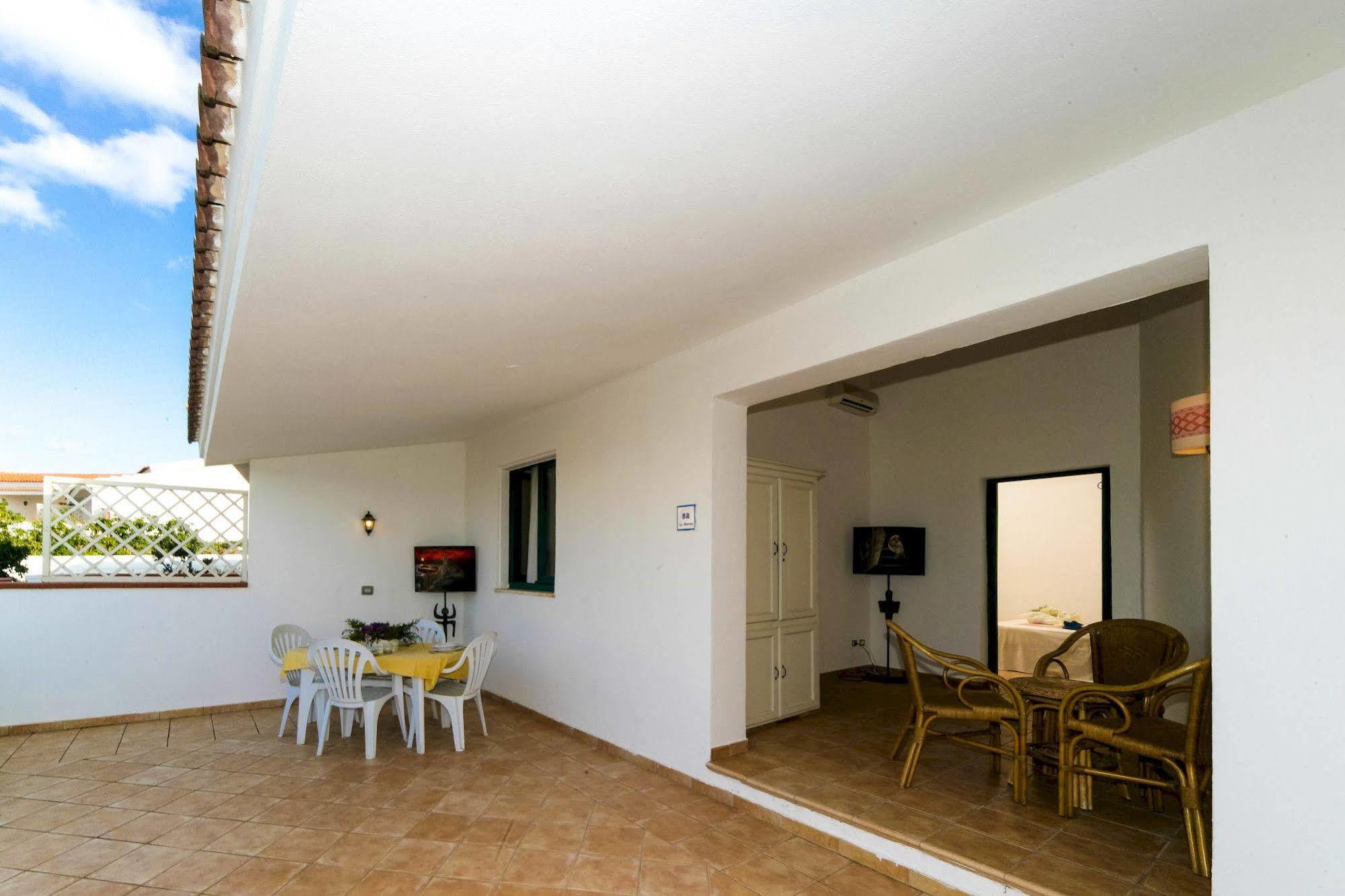 La Plage Noire Resort Marina di Sorso Exterior photo